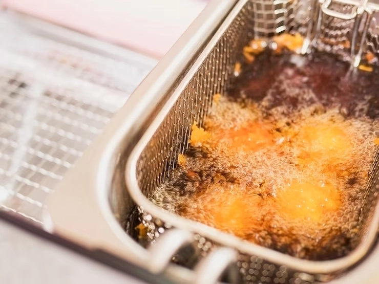 Key Safety Measures When Operating a Deep Fryer in Restaurants